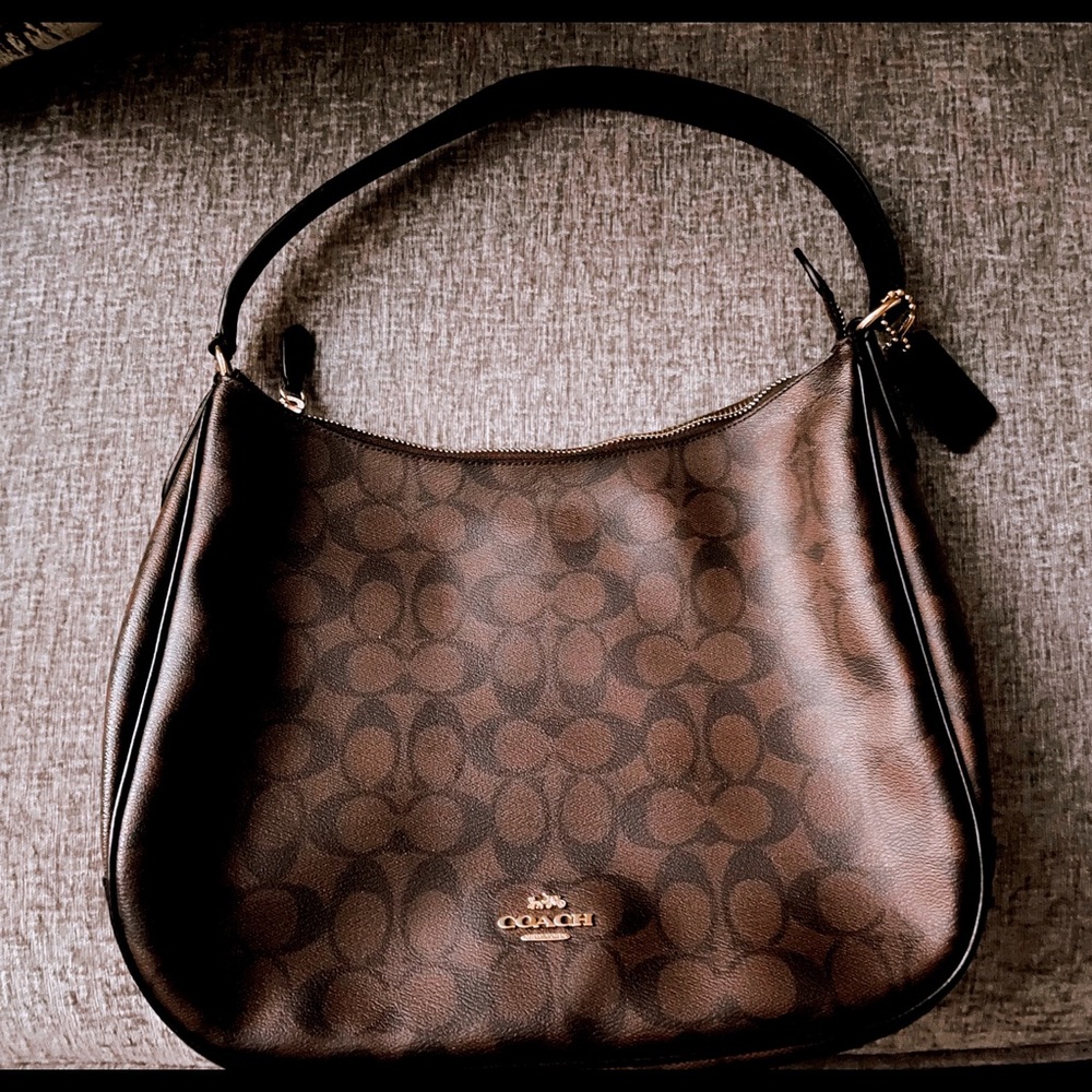 Authentic Signature Zip Coach Bag; Pouch/Wallet